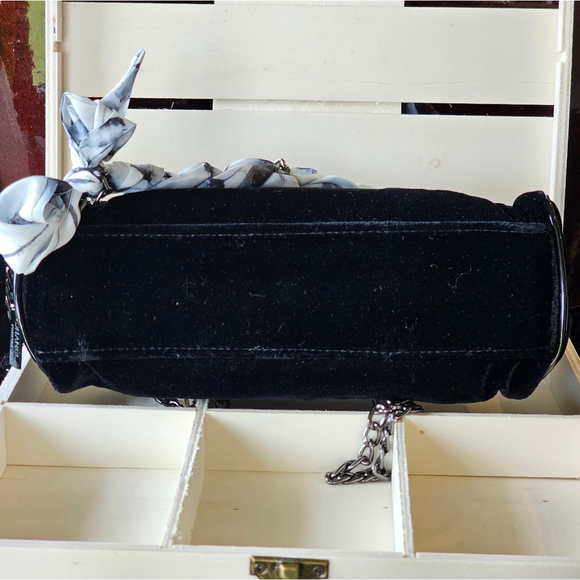 CHANEL Black Velvet Clutch W/Crossbody Chain & Twilly Added - Picture 5 of 16